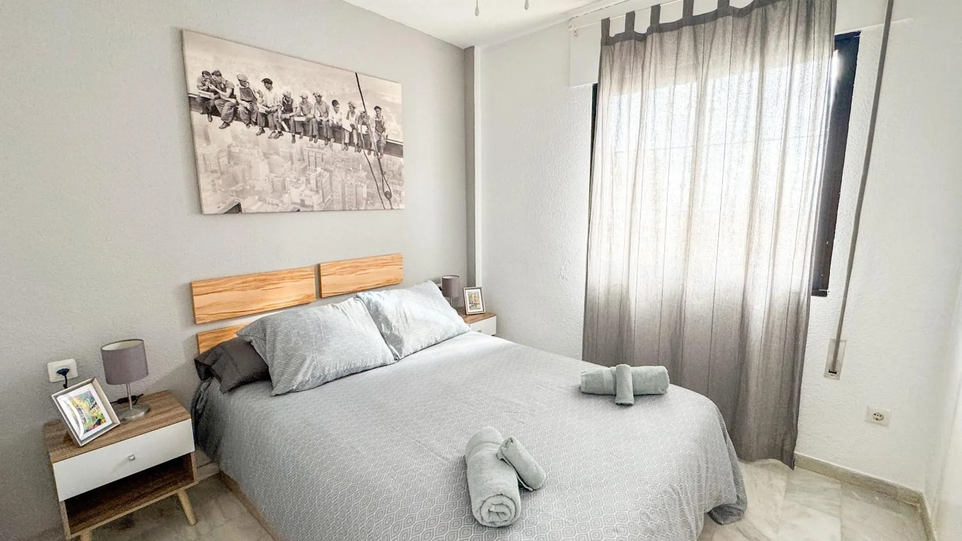 One Bed Apt, Terrace, Sea And Pool View, Walk To Beach Torremolinos Spain