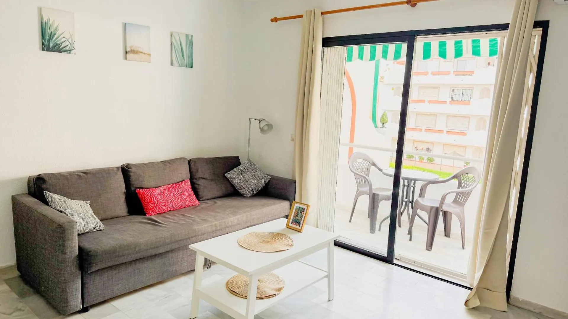 One Bed Apt, Terrace, Sea And Pool View, Walk To Beach Torremolinos 0*,  Spain