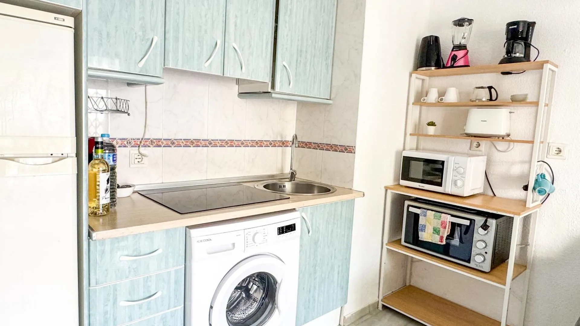 شقة One Bed Apt, Terrace, Sea And Pool View, Walk To Beach توريمولينوس إسبانيا