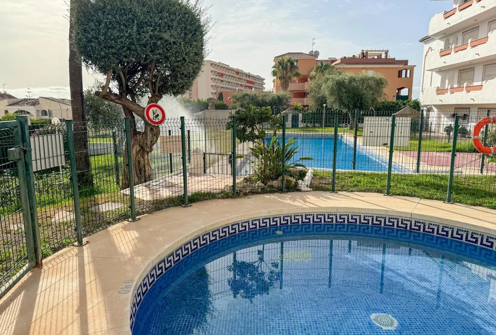 One Bed Apt, Terrace, Sea And Pool View, Walk To Beach Torremolinos